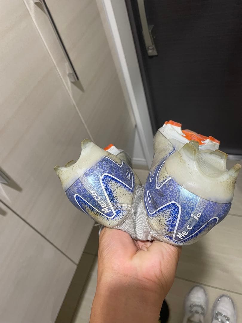 Nike マーキュリアルウェイパー16