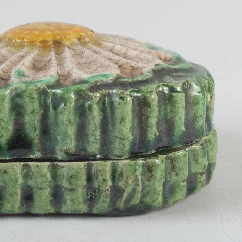 茶道具　交趾焼　六兵衛　菊花　香合　時代箱　V　9682