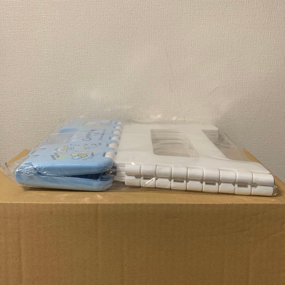 【限定版】　シナモロール　折りたたみスツール　踏み台　ミニ脚立