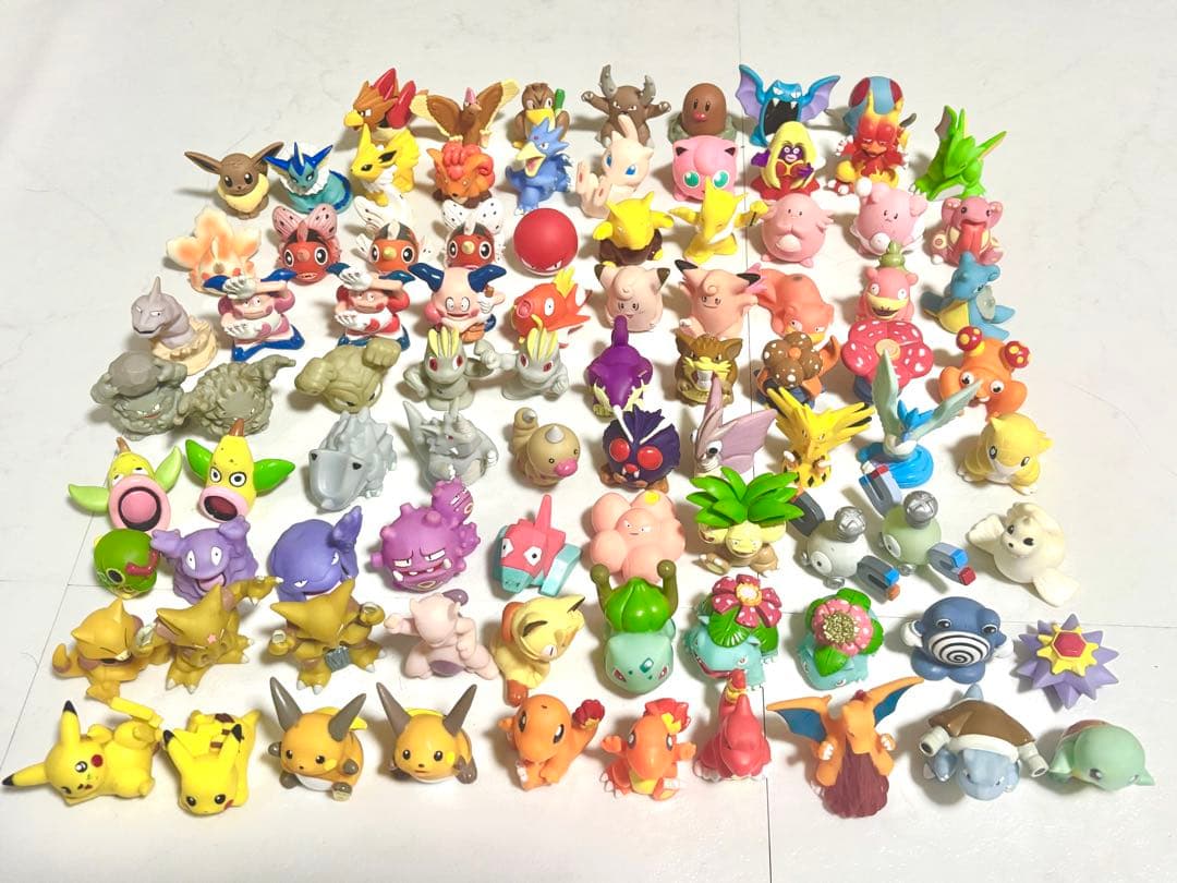 指人形　ポケモンキッズ　フィギュア　まとめ売り　約200体