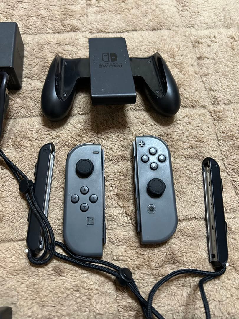 Nintendo Switch 本体 + Joy-Con + ドック