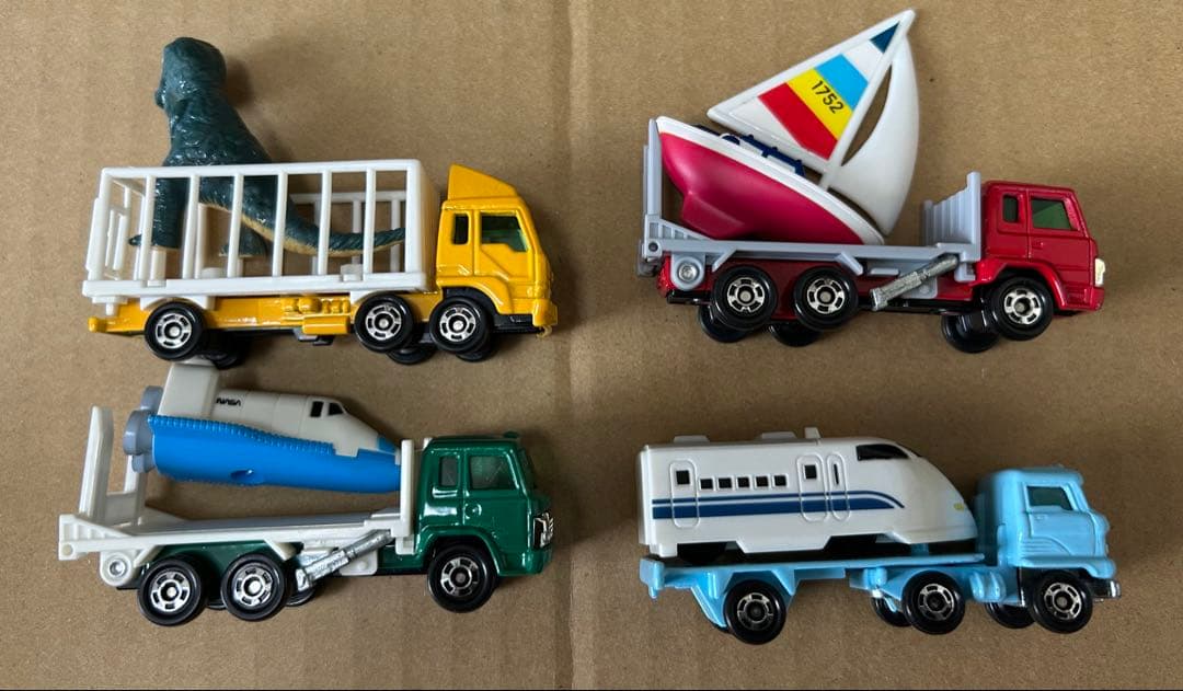 トミカ ゆかいなトレーラーセット 2セット