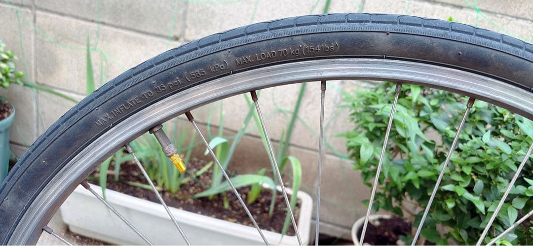 CHEVROLET シボレークロスバイク 自転車（700Cタイヤ／外装変速付き）