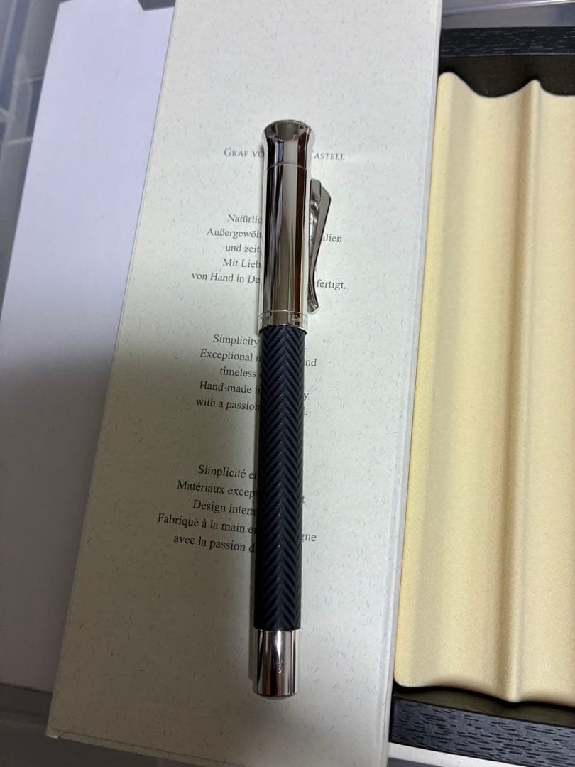 Grafvon faber castell ローラーボールペン