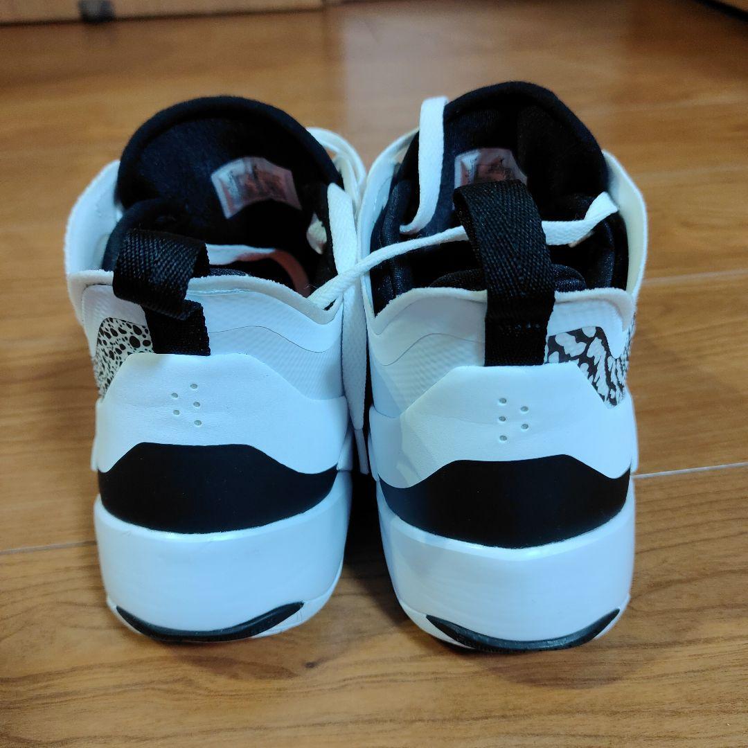 Jordan 1 バスケットボールシューズ ホワイト/オレンジ/ブラック