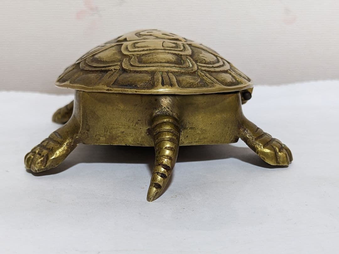 ♦中国 民国時代 真鍮銅器 亀形 自在蓋箱 煙草入 小物入れ 古玩 古美術骨董品