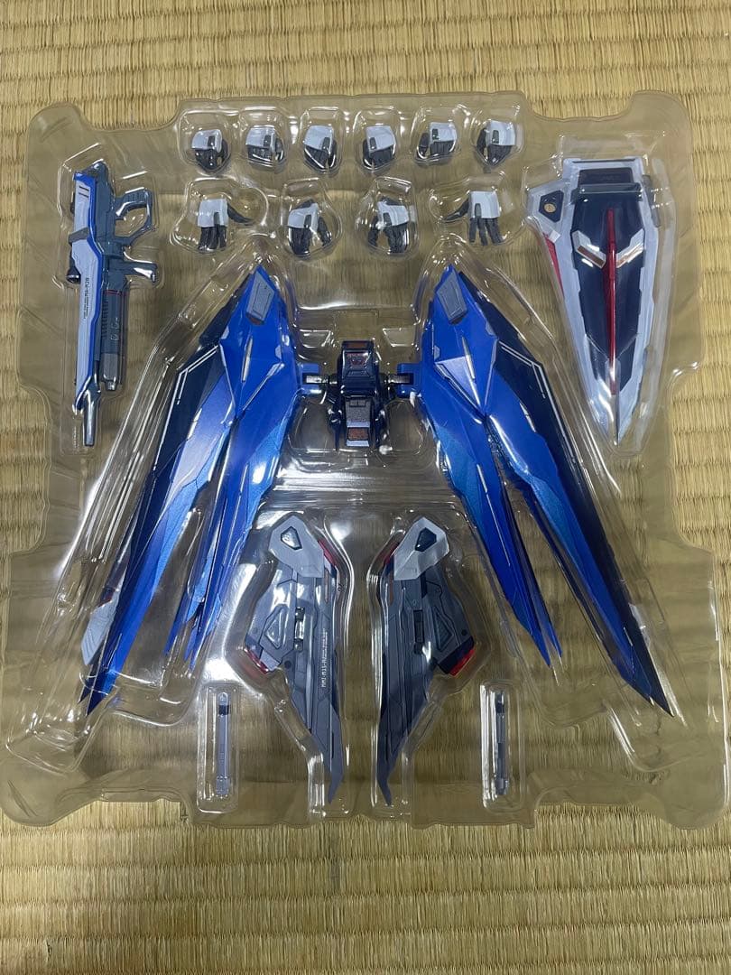 L BUILD フリーダムガンダム　 SPARKLE ver.