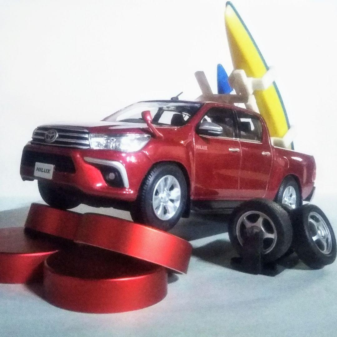 ディーラー カラーサンプルミニカー トヨタ ハイラックス ローダウン 1/30