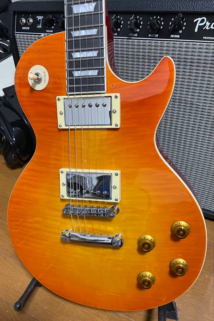 チブソン レスポール ブックマッチ 貼りメイプル バック材不明