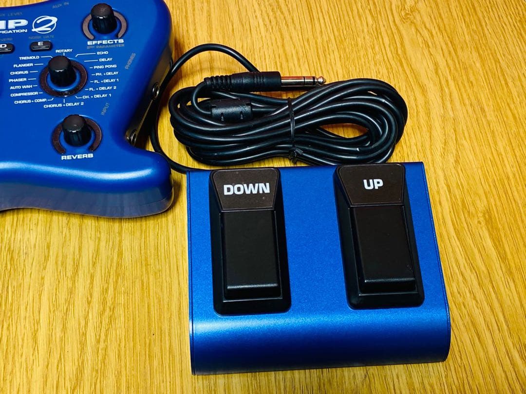 BEHRINGER VAMP 2 ギターエフェクター