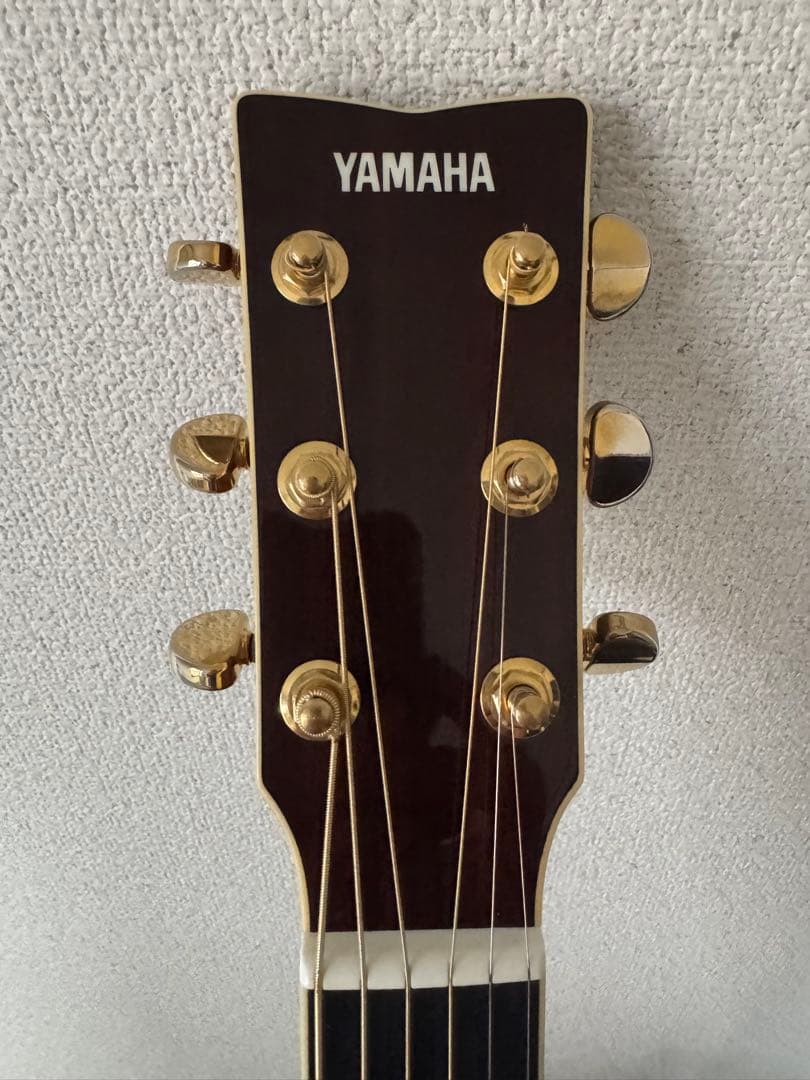 YAMAHA LL16D 黒ピックガード&アバロンブリッジピン