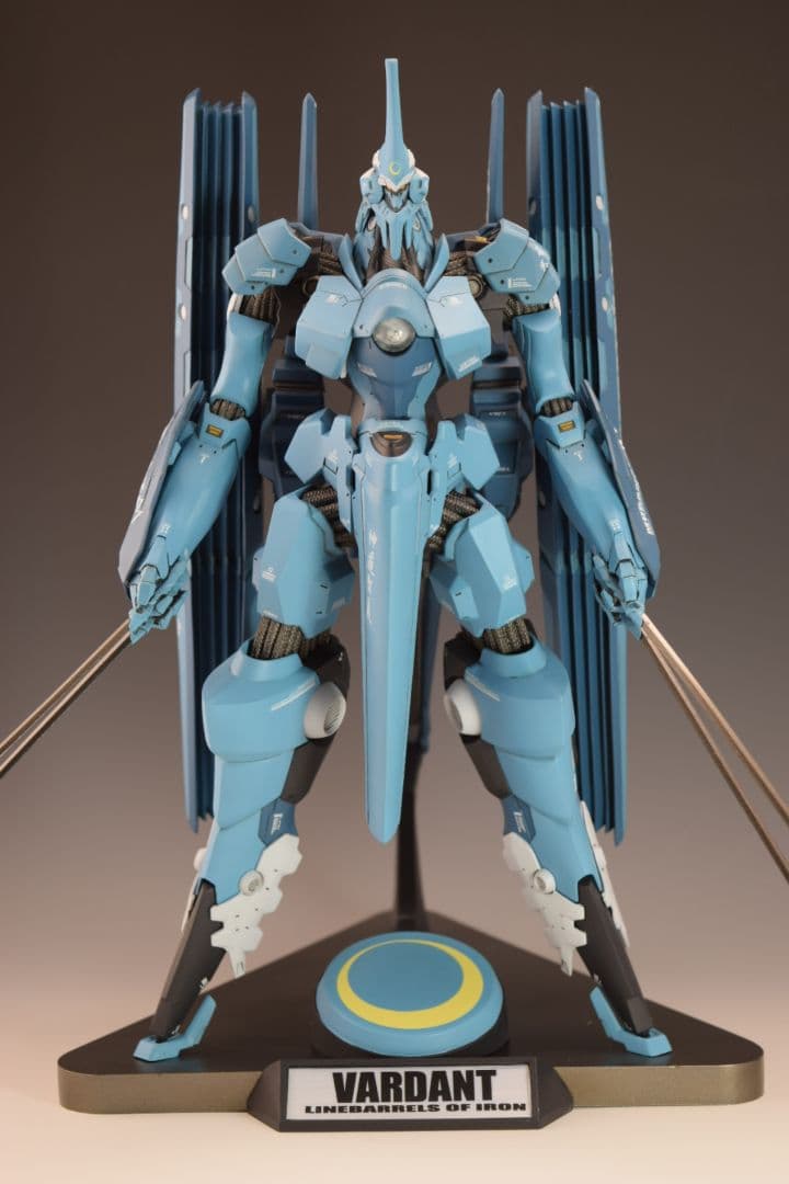 キューズQ 1/100 ヴァーダント 塗装済み完成品