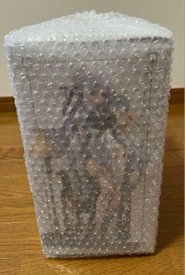 リゼロ レム　優雅美人ver. エミリア 優雅美人ver. フィギュア