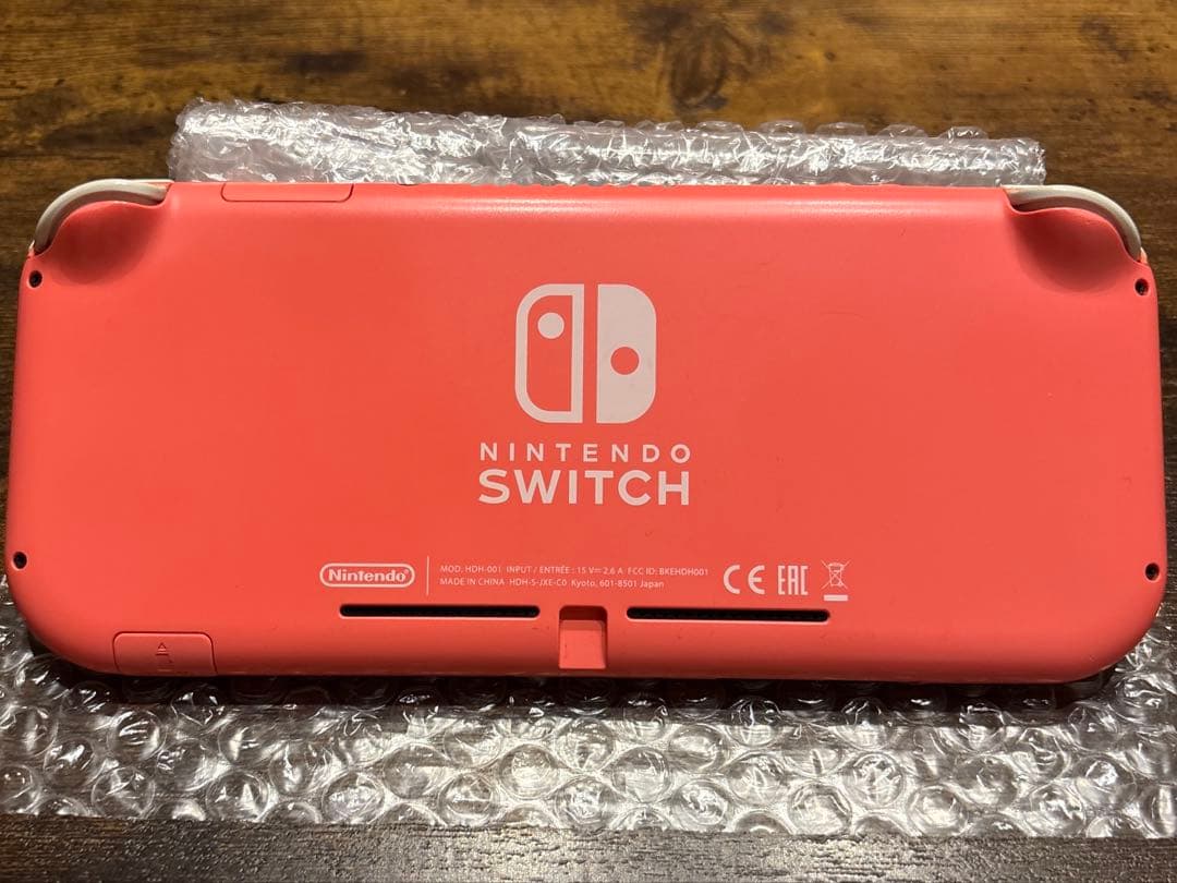 Switchライト　コーラルピンク　ジャンク品