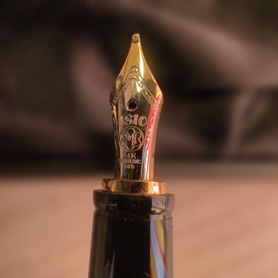 モンブラン　万年筆　ボエム　ルージュ