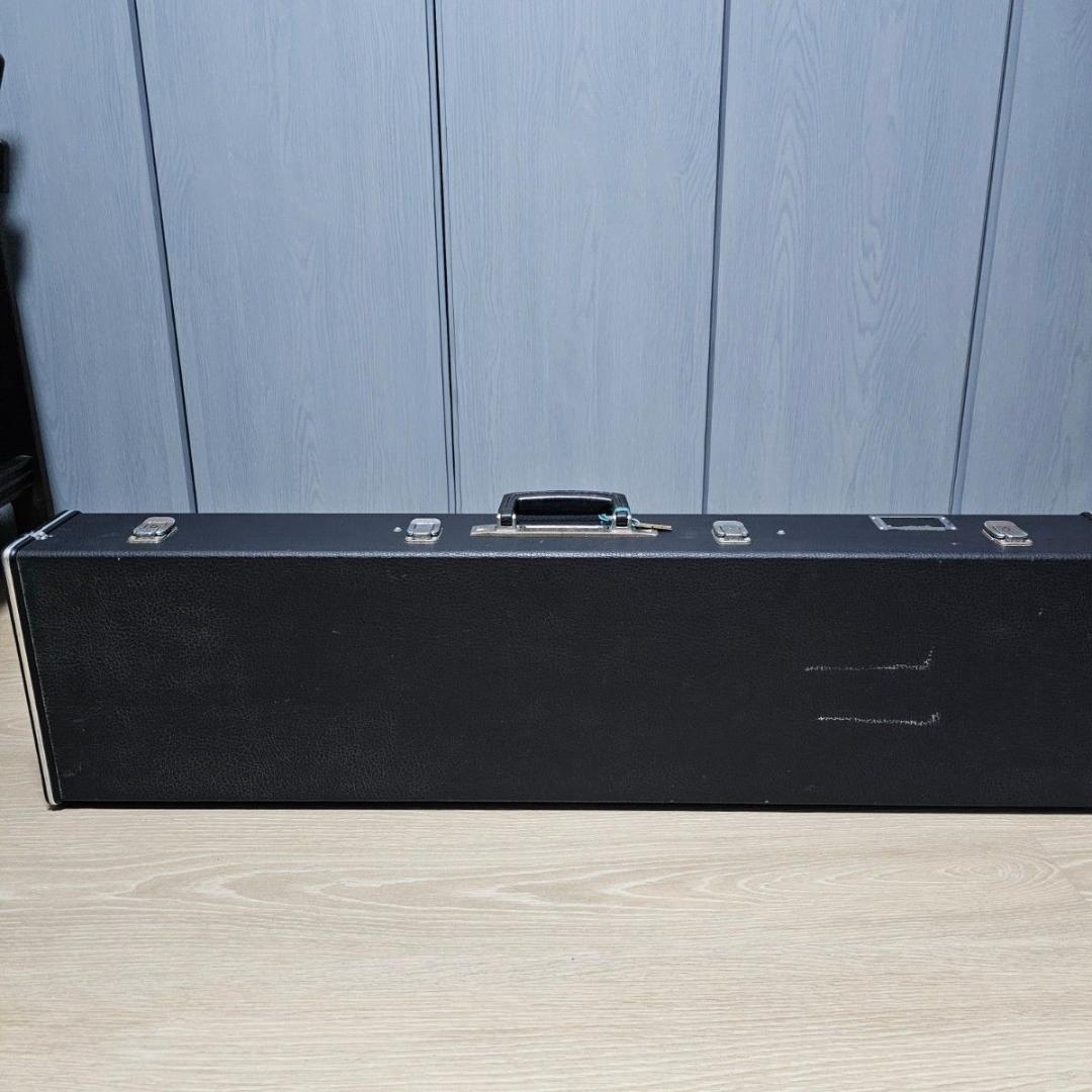 三味線 中棹 犬皮 紫檀 丸打胴 東サワリ 金細 ハードケース付