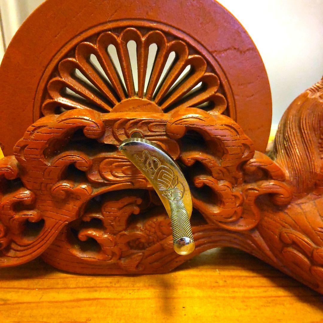 彫辰作 鶴亀彫 親子亀 墨壷 骨董 在銘 工芸品木製彫刻 装飾品 大工道具 墨坪