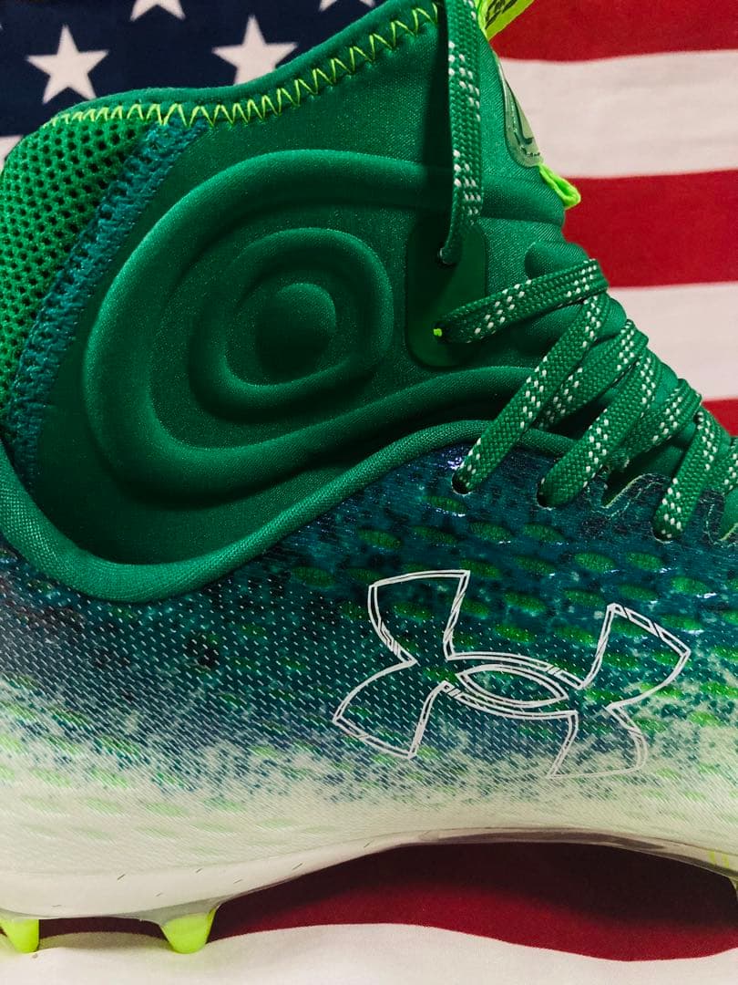 UA Spotlight Green アンダーアーマー アメフト　スポットライト