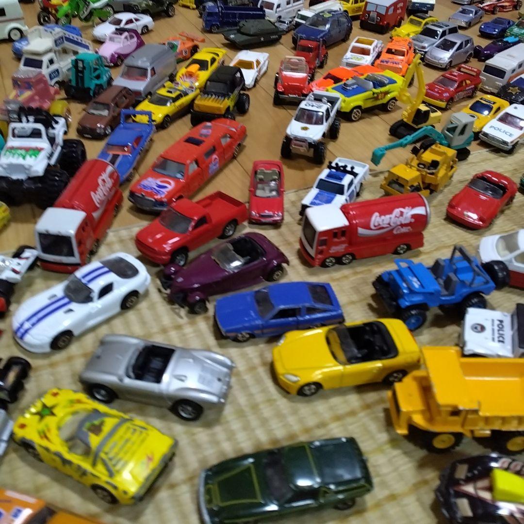 車　ヘリ　レースカー　ミニカー　いろいろ