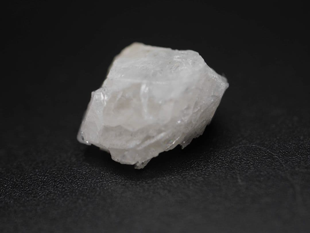 値下げ！ロシア マリシェボ産フェナカイト ４番