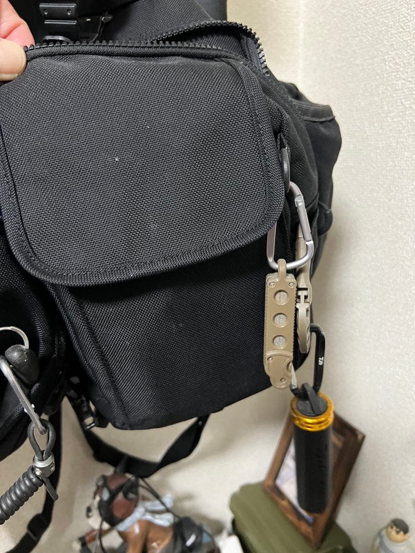 APIAアングラーズサポートベスト Ver.4 ノーネーム　極美品