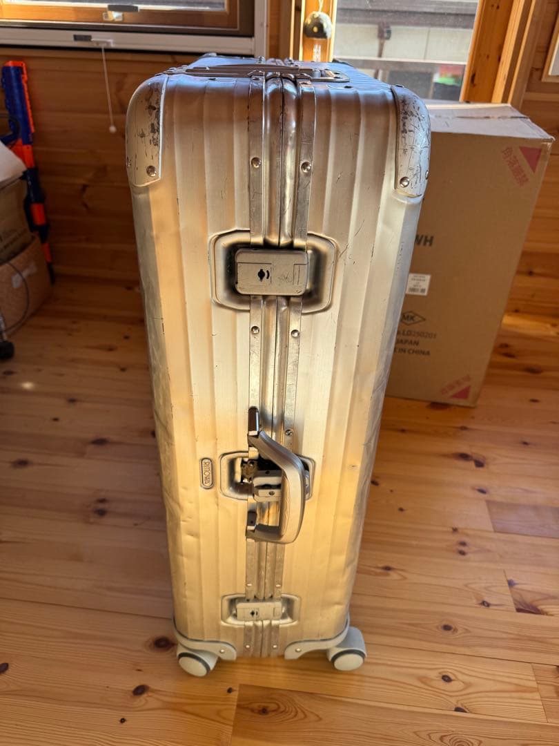 ￼ リモワ　RIMOWA トパーズ　オパール　プルタブ　4輪　104L
