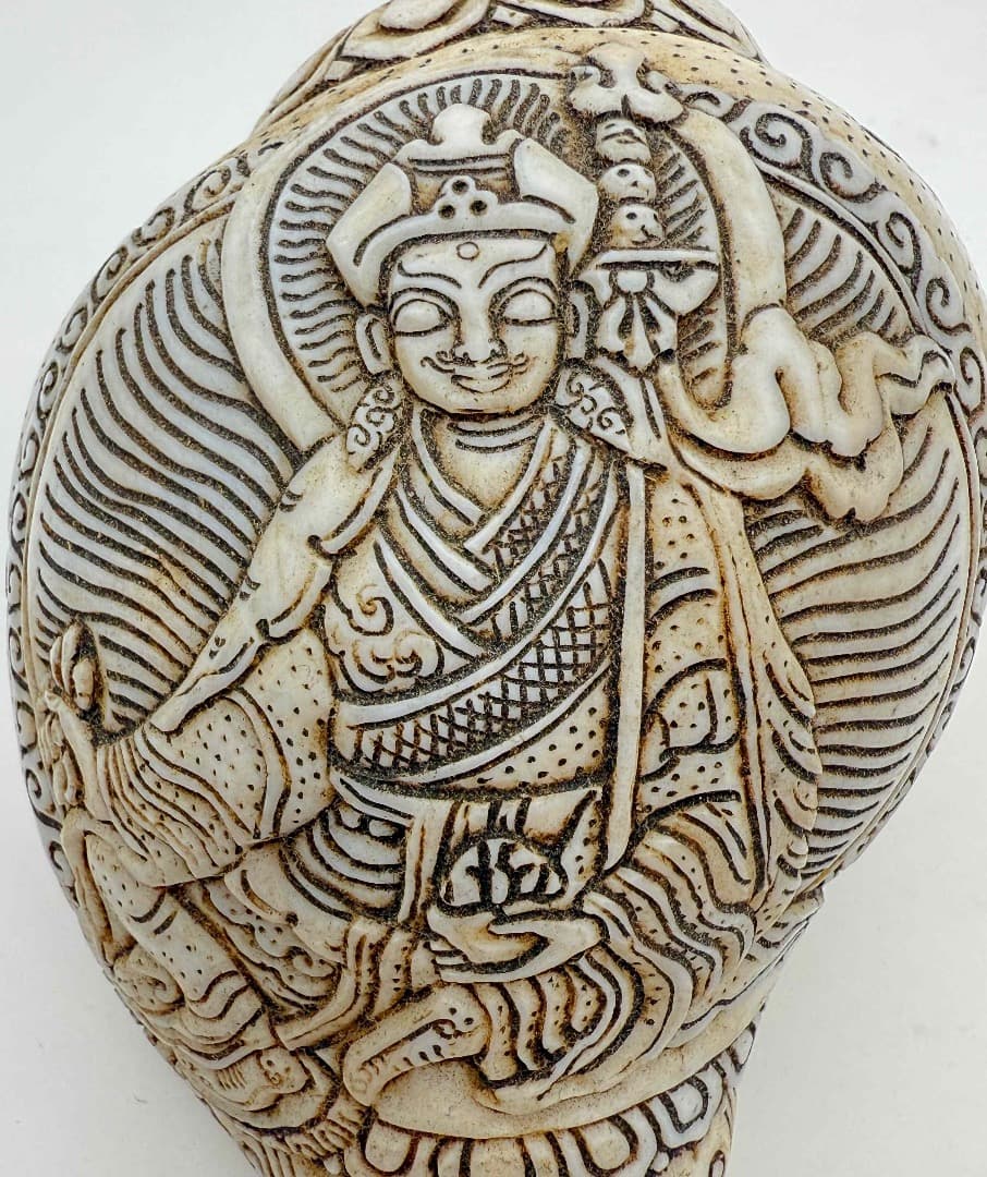 ◆チベット密教法具　法螺貝（シャンカ）パドマサンババ(グル・リンポチェ)-3