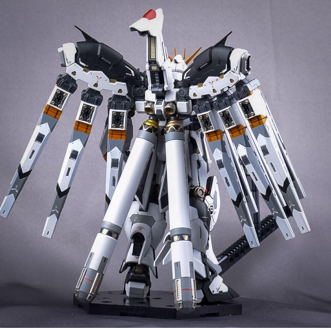 【塗装済】RG Hi-νガンダム ハイパー・メガ・バズーカ・ランチャー　完成品