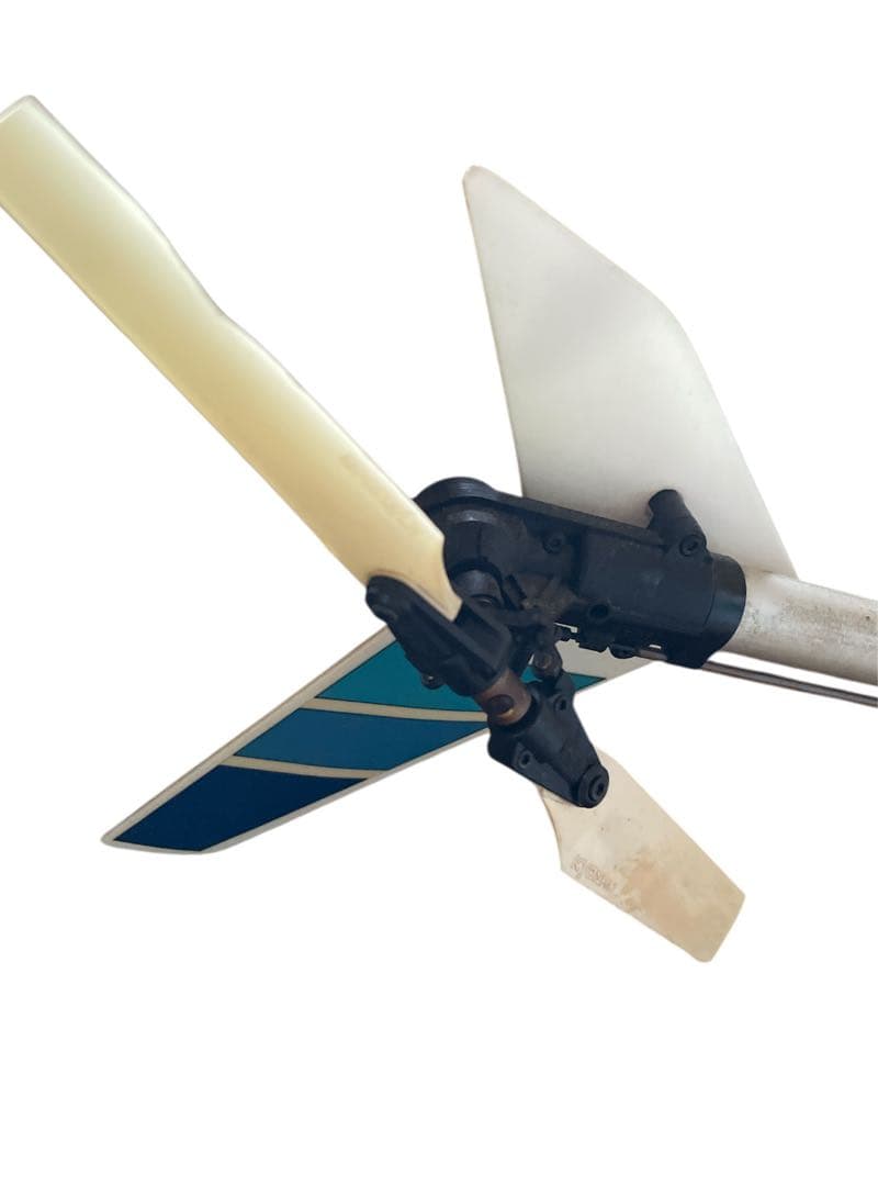 訳あり　KYOSHO CONCEPT 60 RCヘリコプター