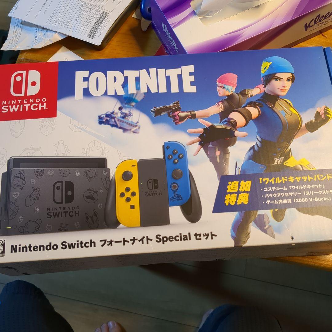 特典未使用　保証内　Nintendo Switch フォートナイトSpecial