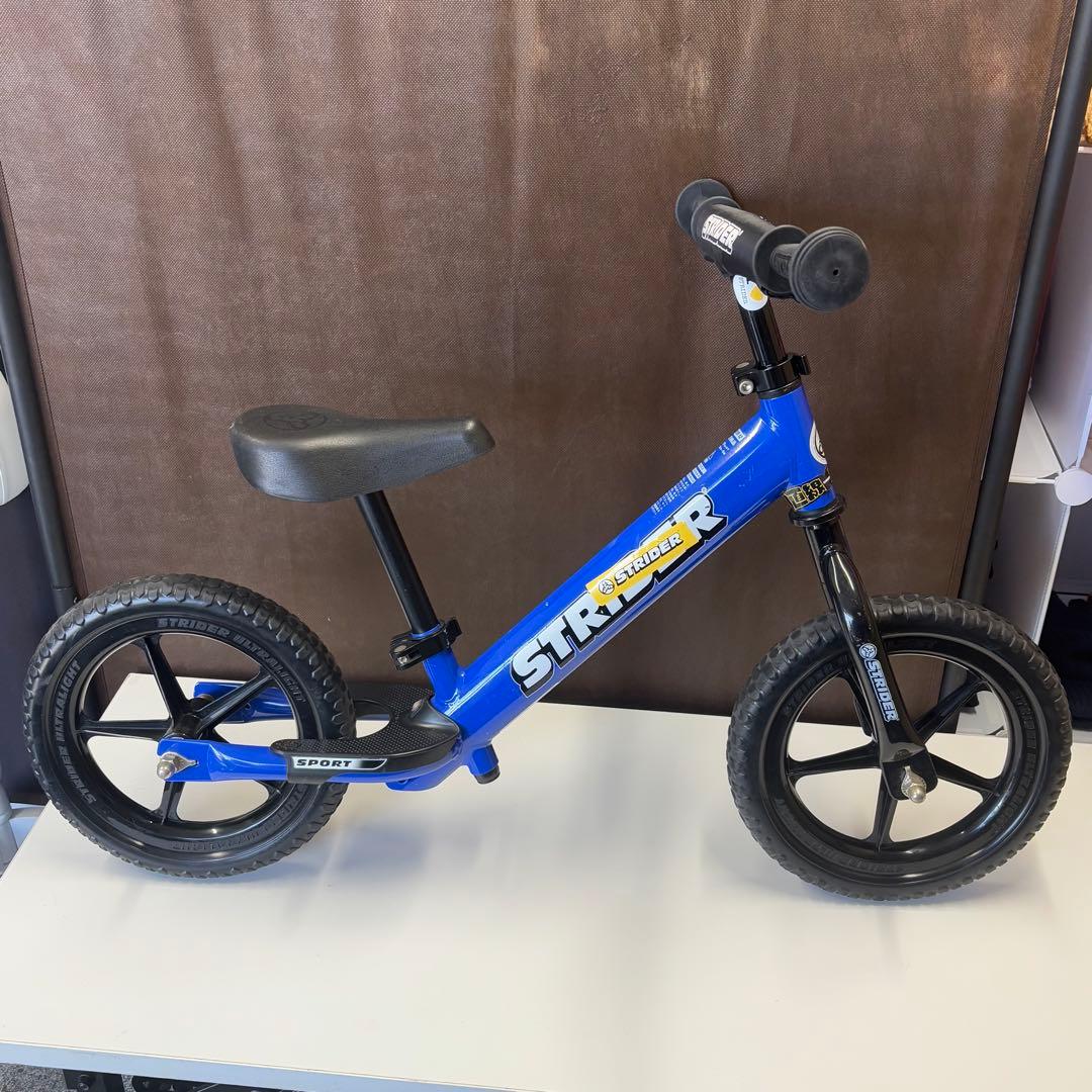 STRIDER ストライダー 12インチ バランスバイク 青 ブルー
