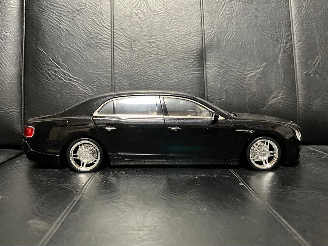 ベントレー　フライングスーパー　1/18