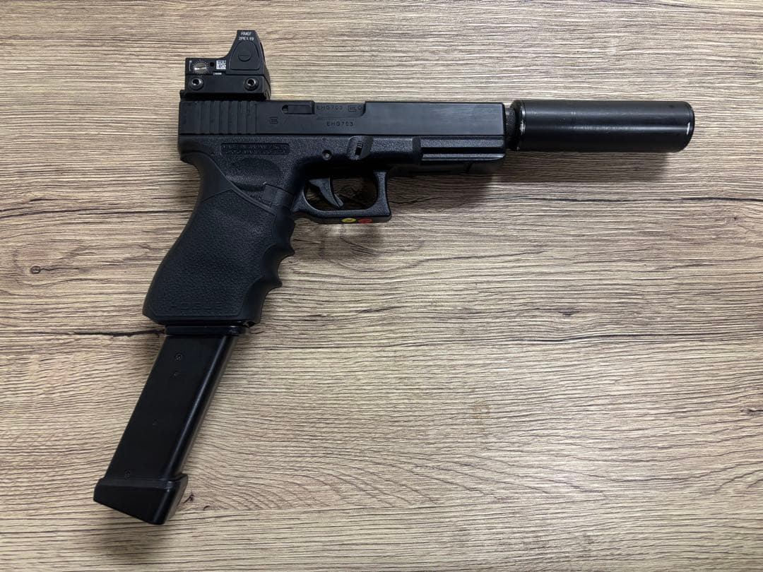 東京マルイ　グロック18c 電動ハンドガン　カスタム品