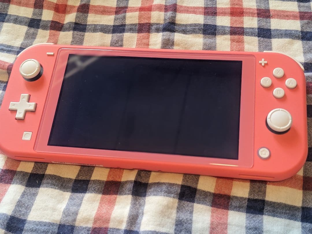 Nintendo Switch Lite コーラルピンク　カバー付き