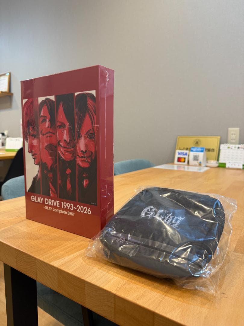 新品未開封　DRIVE GLAY complete BEST　CDプレイヤー付き