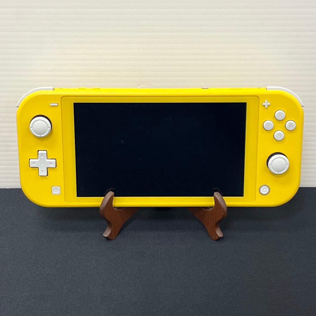 ジャンク【電源確認済み】Nintendo Switch Lite　イエロー