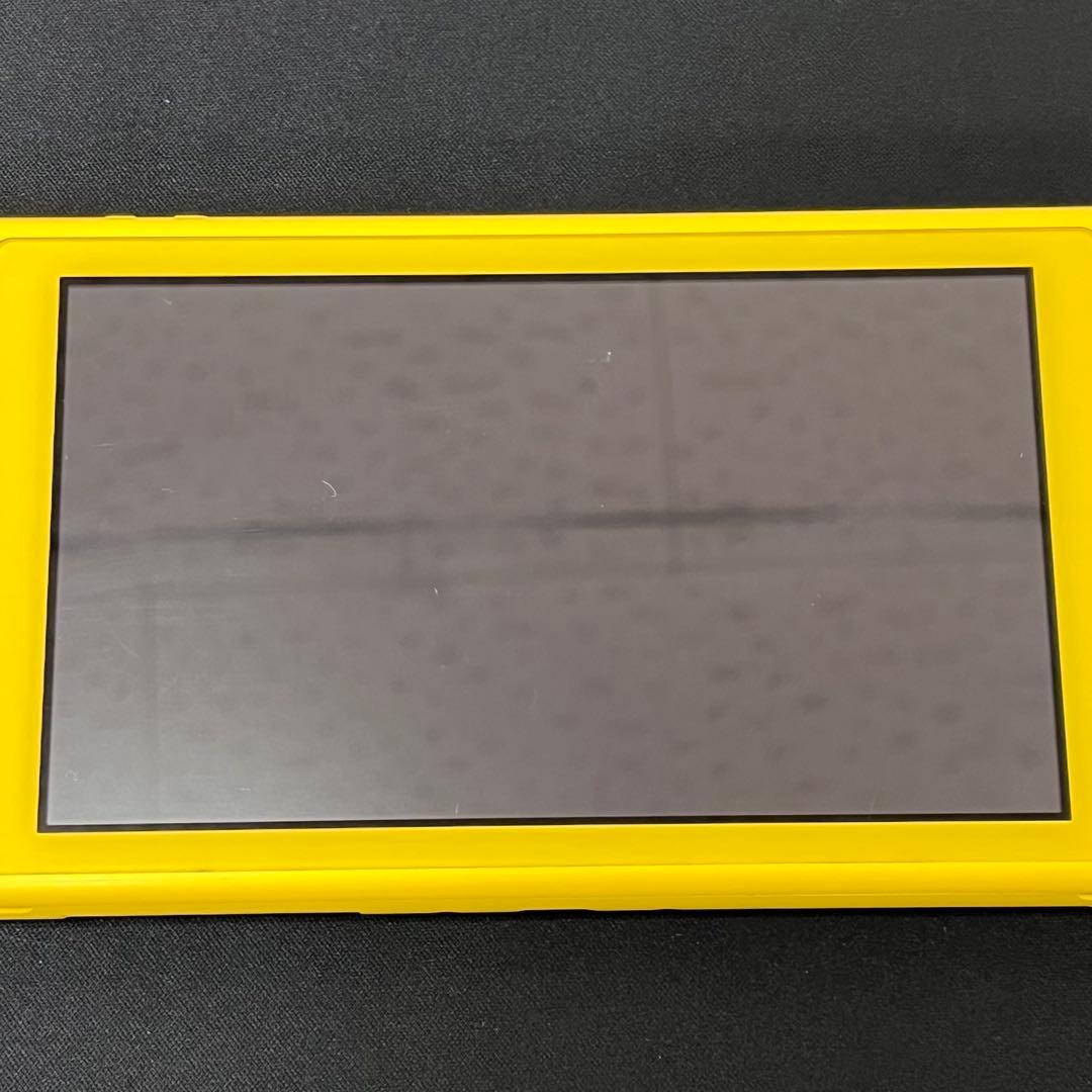 ジャンク【電源確認済み】Nintendo Switch Lite　イエロー