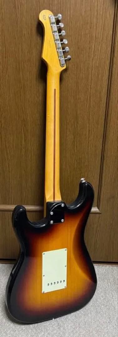 History cool zストラトキャスター サンバースト