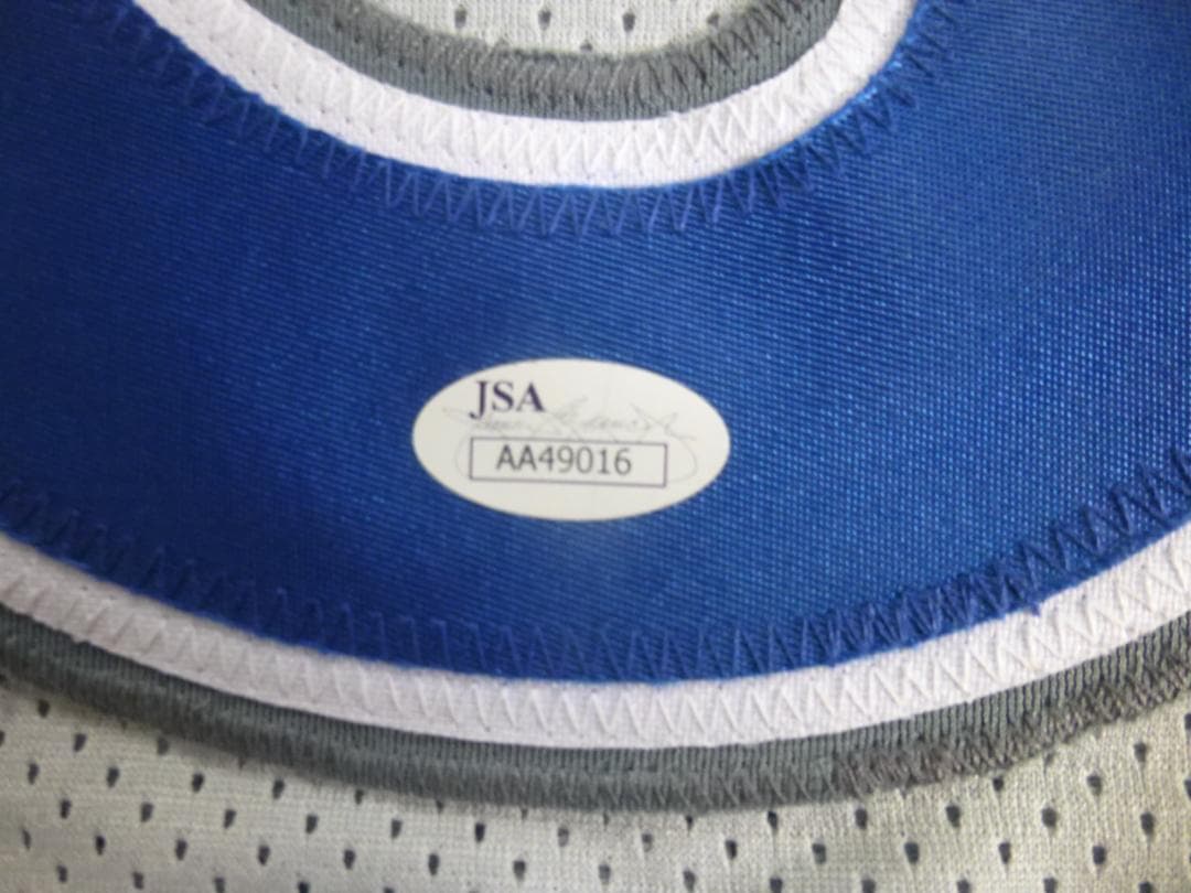 JSA鑑定書付き　ヤニス・アデトクンポ　直筆サイン入りユニホーム　バックス