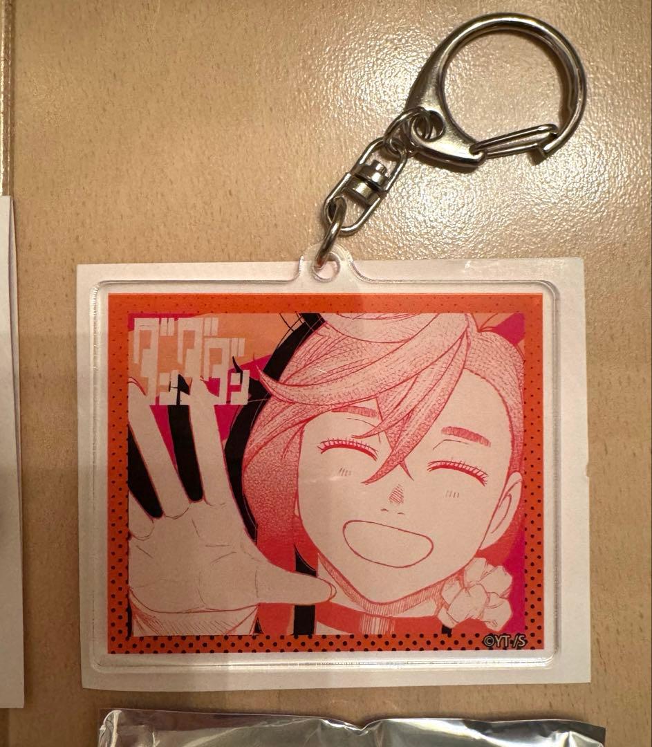 綾瀬桃 トレーディング缶バッジ トレーディングアクリルキーホルダー