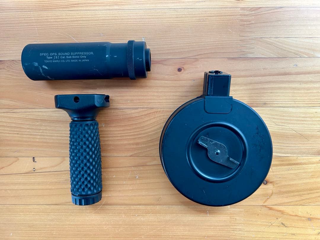 東京マルイ　SCORPION 61 電動ガン