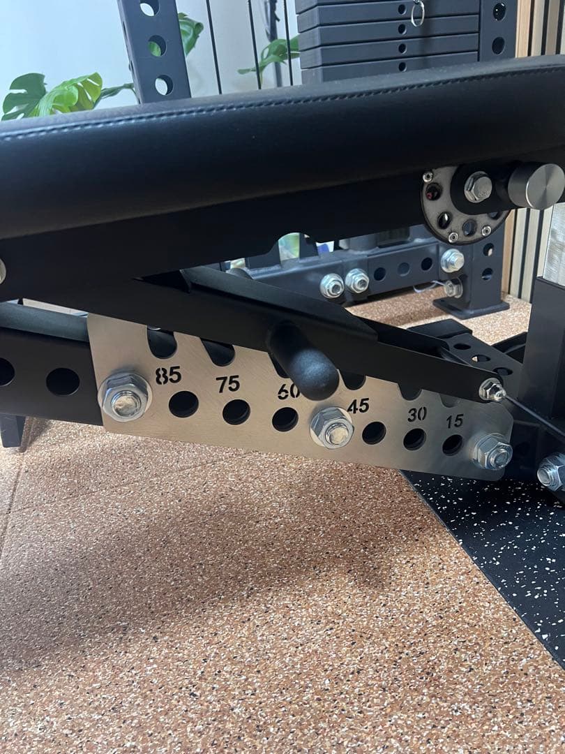 調整可能トレーニングベンチ 黒