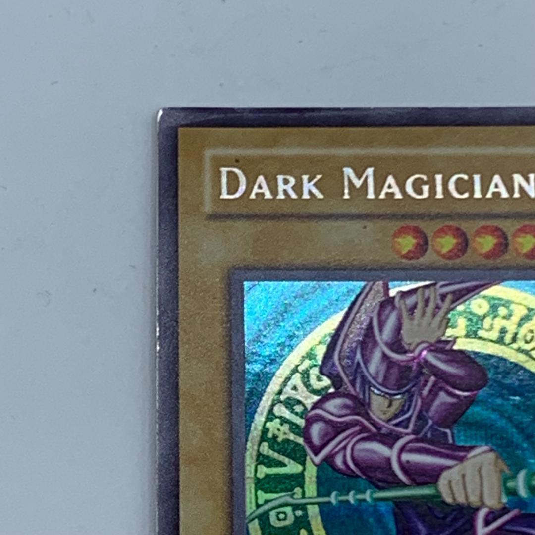 遊戯王　ブラックマジシャン　英語　DDS-002  シークレットレア　E1