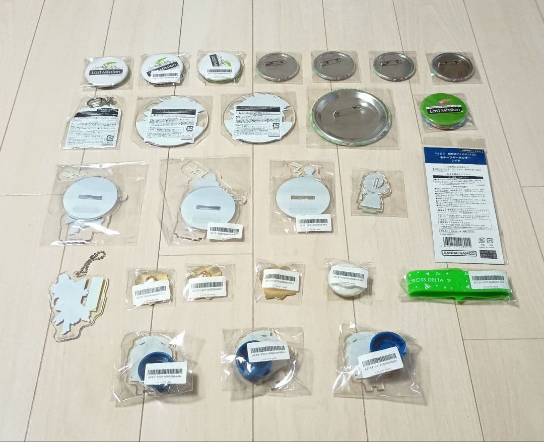 マクロスΔ　レイナ・プラウラー　缶バッジ　キーホルダー　アクスタ　まとめ売り