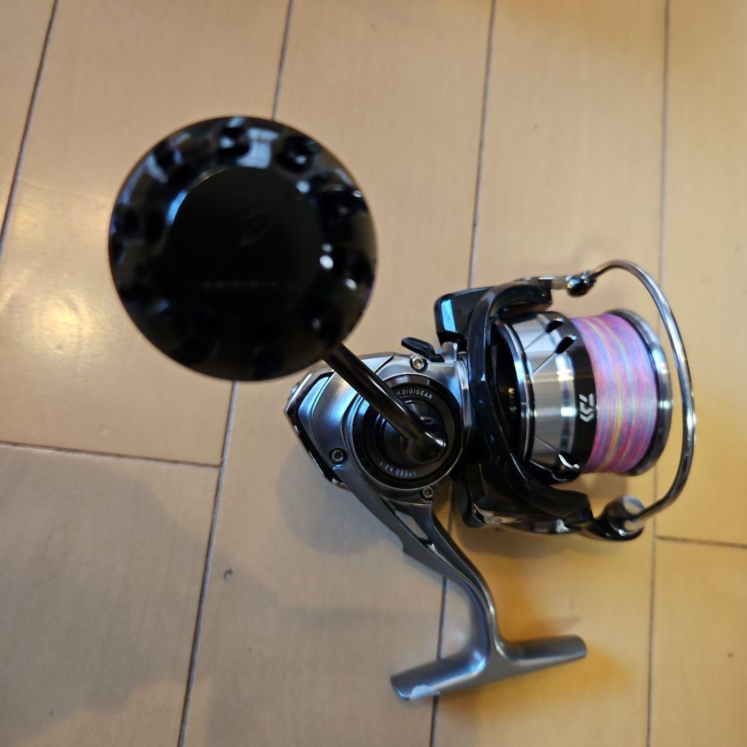 DAIWA 18CALDIA 5000-CXH スピニングリール