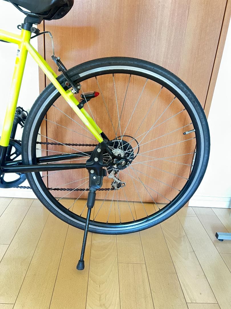 PHERKAD（フェルカド）クロスバイク　白系　シマノ外装6段変速　引取専用