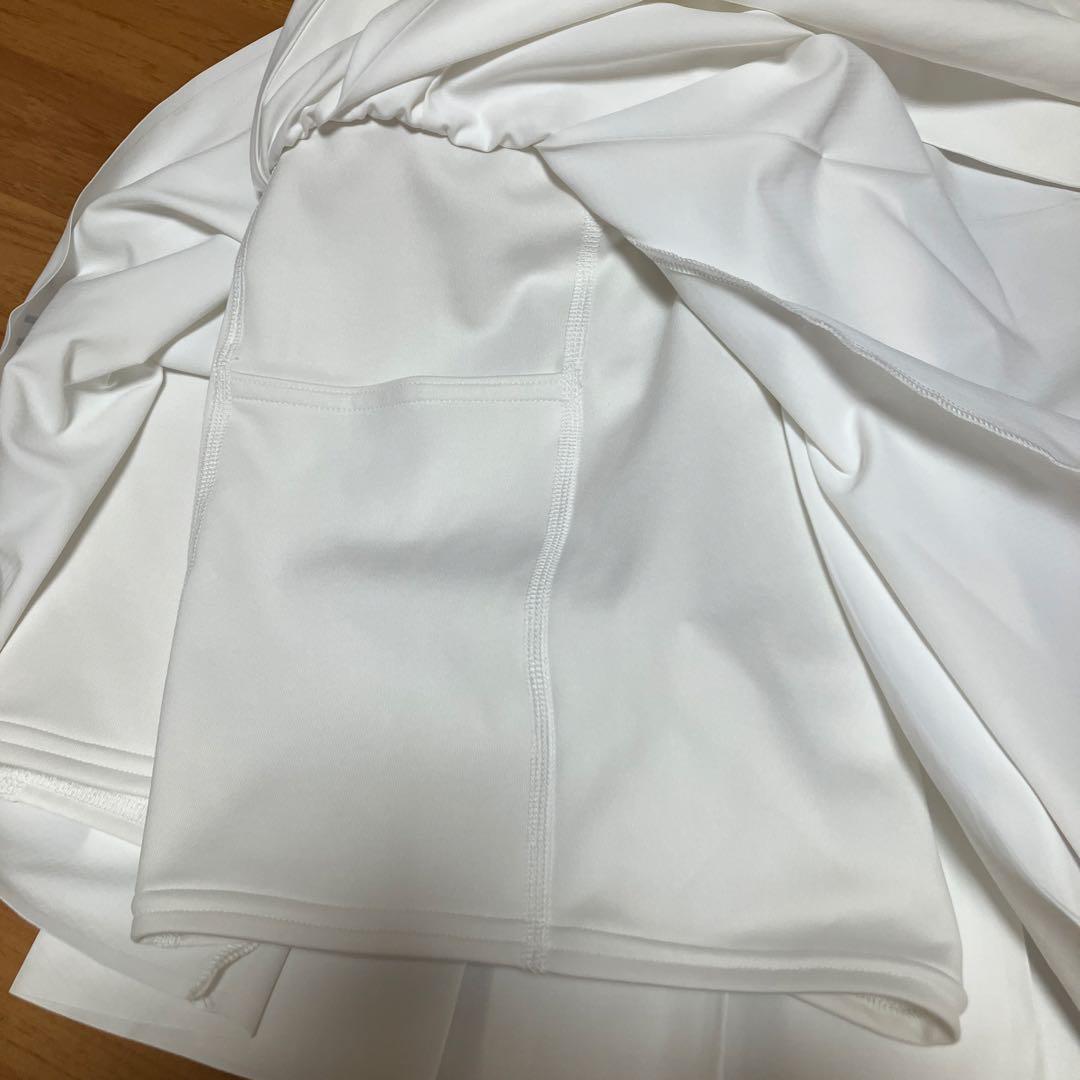 ON テニス　ホワイト プリーツスカート　超美品！