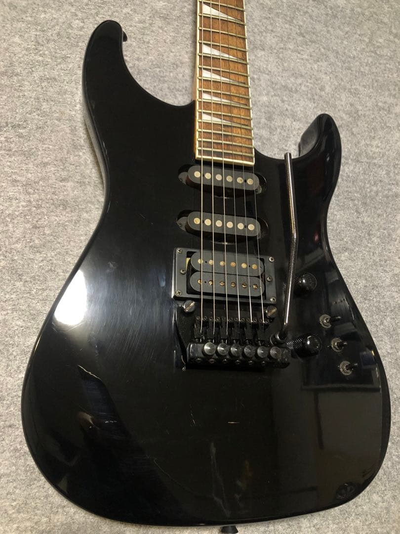 轟音　ビルスブラザーズ　フロイドローズ　SSH バナナヘッド　ジャクソンインレイ