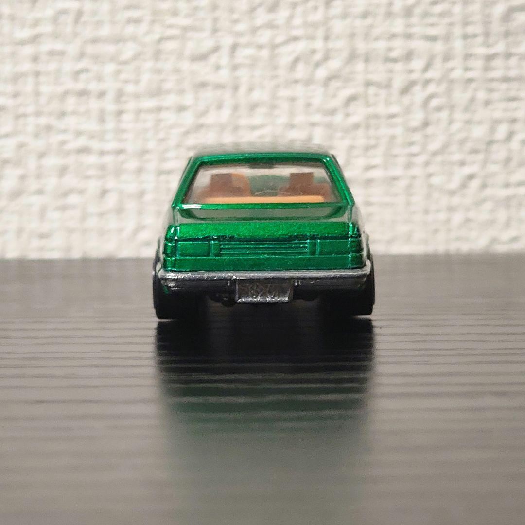 TOMICA　トミカ　　320i　緑色　箱付き