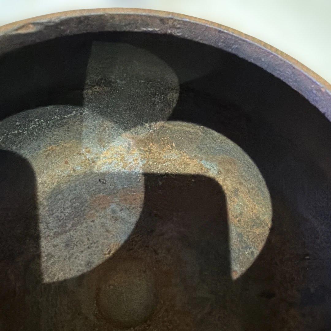 鋳鉄製丸型鉄瓶 黒色 使用感あり